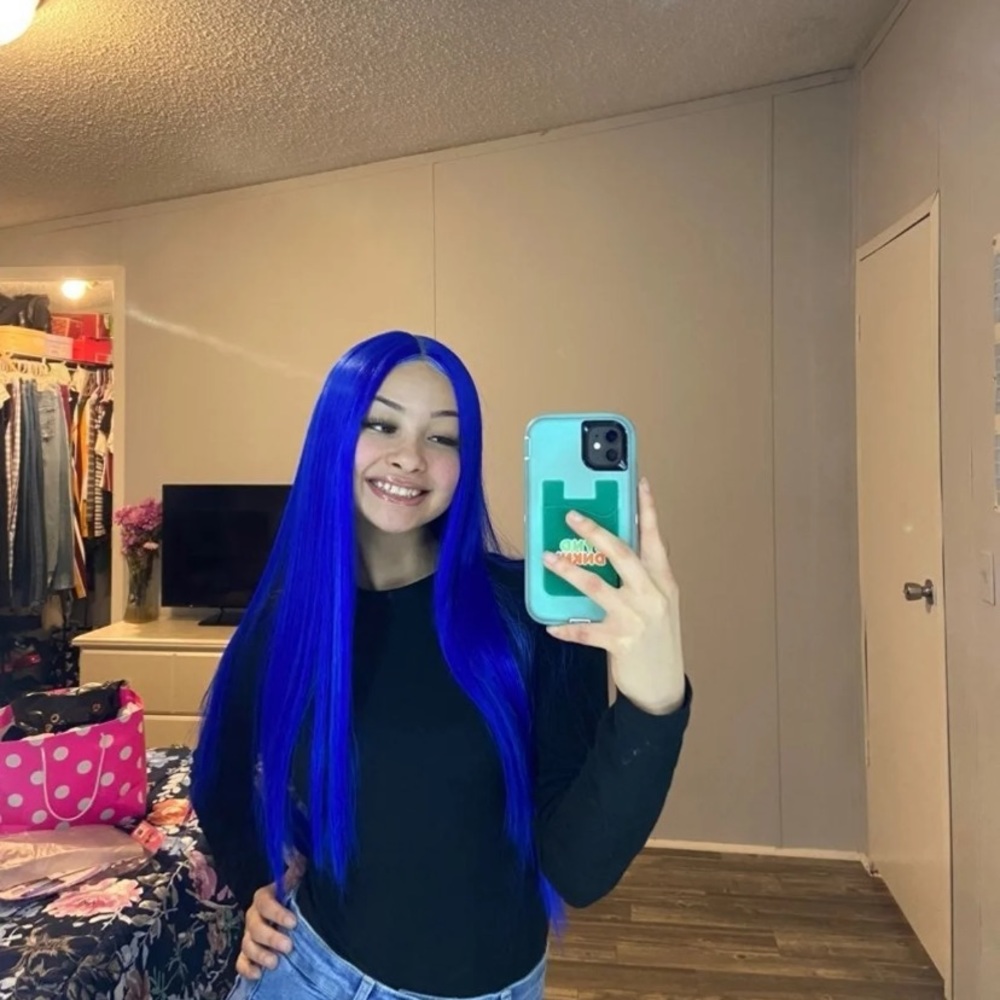 Lace front wig - Picture 3 of 3